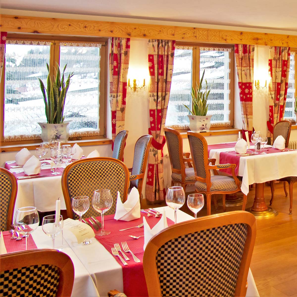 Hotel-Nolda-St-Moritz-restaurant-2